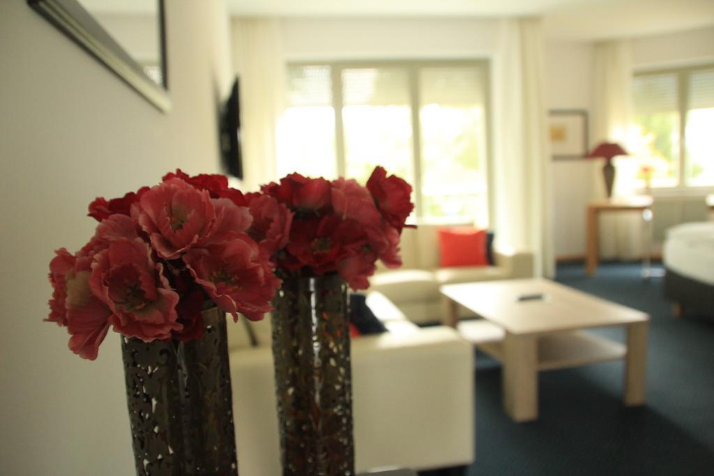 Hotel Lindenstrasse Neuenhagen bei Berlin Екстериор снимка